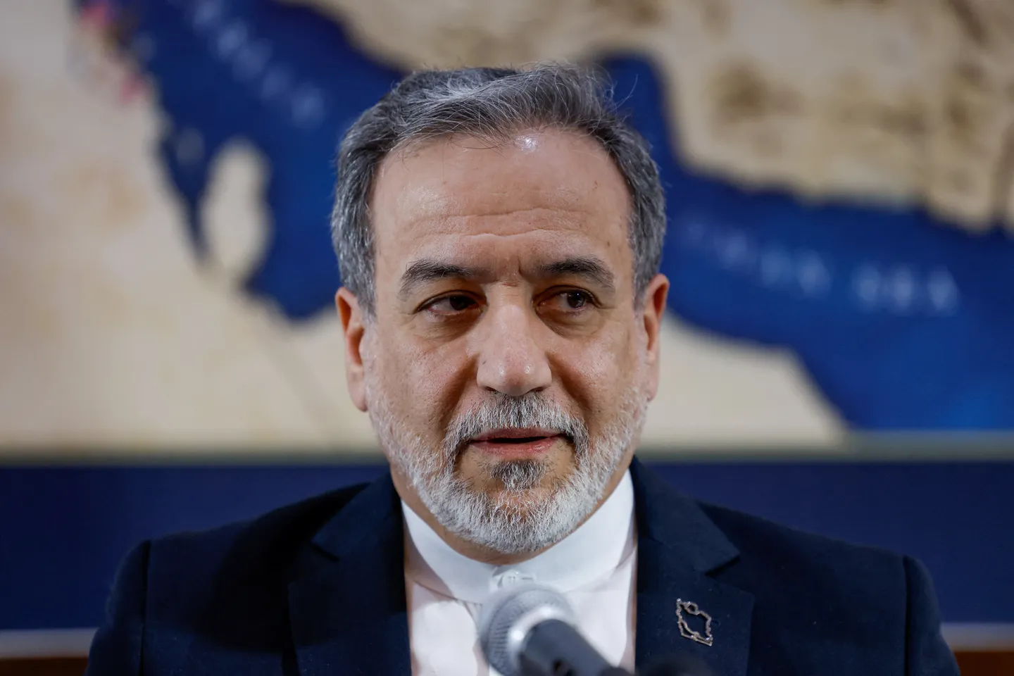 Talks and message exchanges with US are ongoing, Iran's FM says
