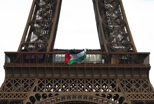 Former diplomats urge UK, France to defend Palestinian statehood