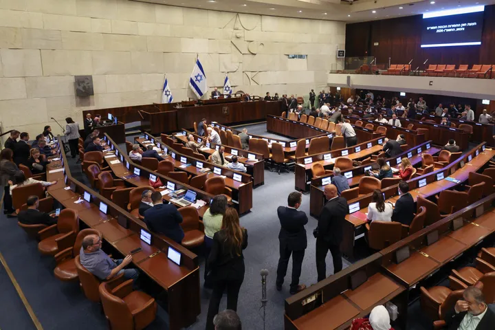 How Israel is trying to bar Palestinian Israelis from taking part in elections