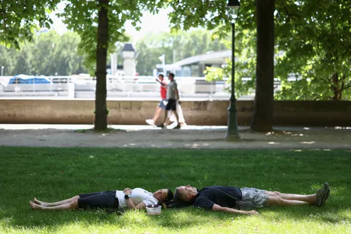 Waarschuwing van meteoroloog: er komen warme en vochtige omstandigheden aan.