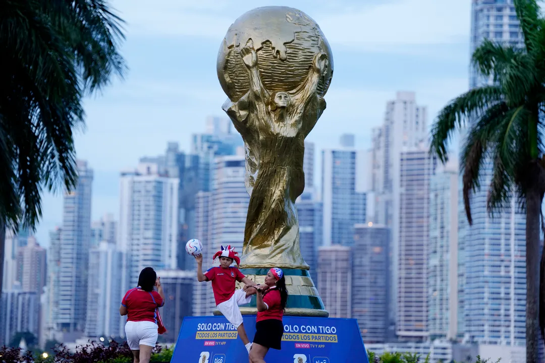 La plus grande Coupe du Monde de la FIFA s'apprête à démarrer