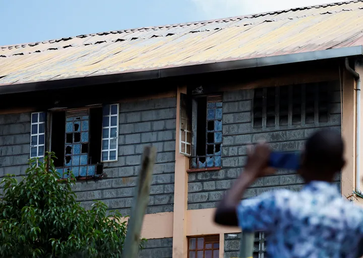 Incendie dans un dortoir: 15 lycéennes tuées au Kenya