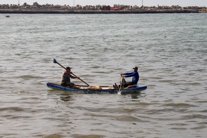 Israeli navy opens fire on Palestinian fishermen off Gaza City, injuring three