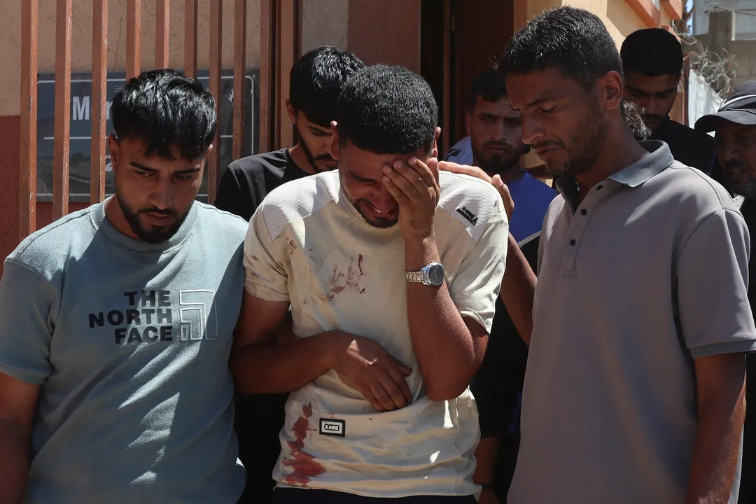 Gaza: Israël tue un garçon de 3 ans dans les bras de son père