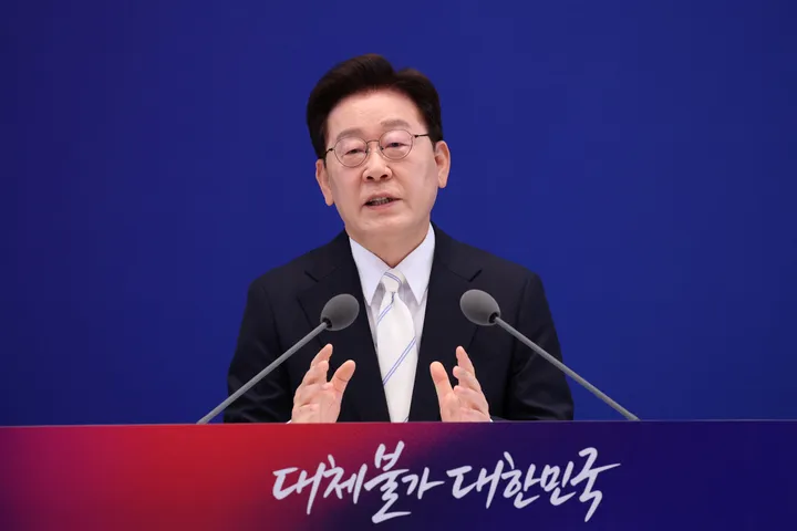 한국, 한국전쟁 공식 종식 및 핵 고도화 중단 위한 남북 대화 촉구