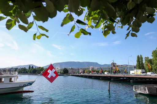 Interdire les signes religieux aux élus: “Genève s'acharne sur les musulmanes”