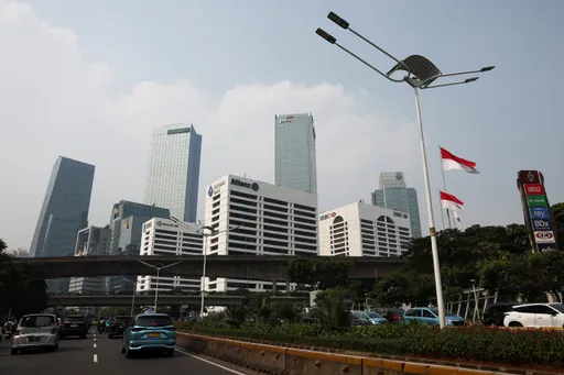 Perdagangan defisit $450 juta, tekanan eksternal masih membayangi ekonomi Indonesia