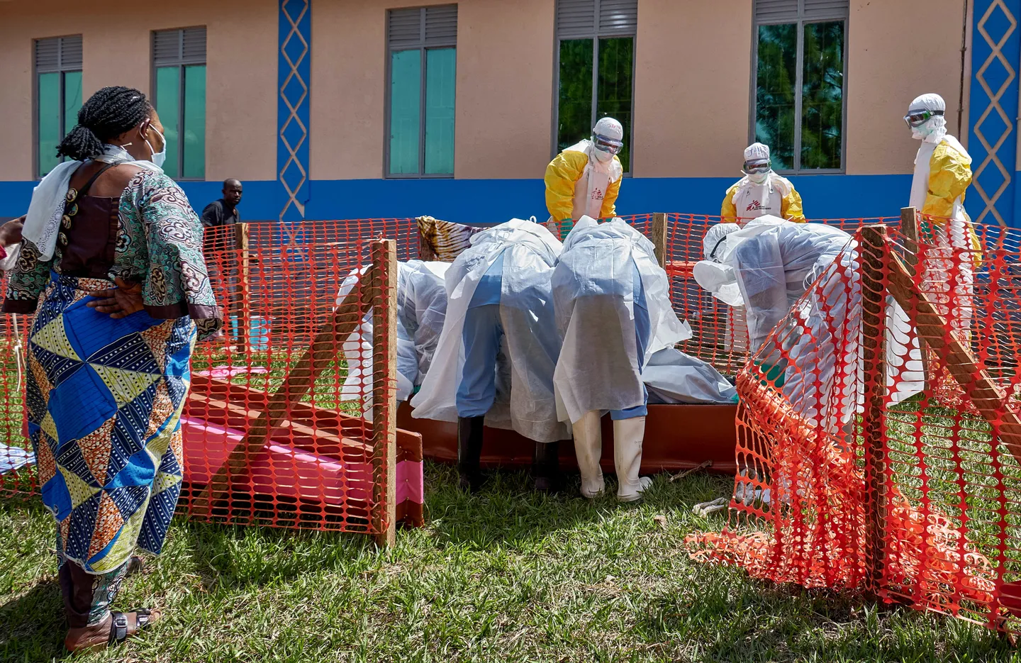 Les États-Unis s'engagent à verser 267 millions de dollars supplémentaires pour lutter contre Ebola