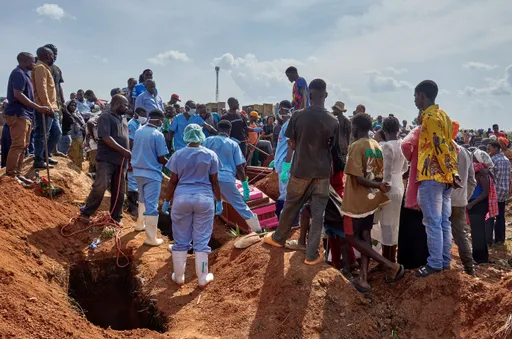 La RDC impose une quarantaine aux voyageurs en provenance des zones touchées par Ebola