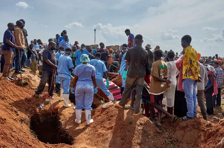 La RDC impose une quarantaine aux voyageurs en provenance des zones touchées par Ebola