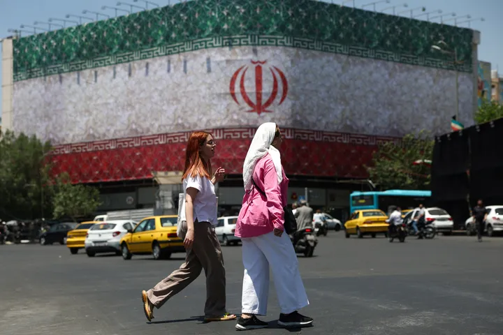 Iran says determined to defend sovereignty against US aggression