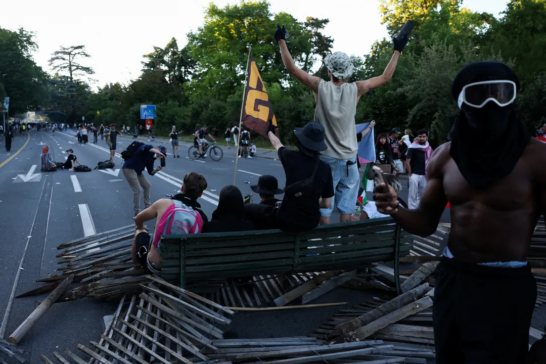 Duizenden in anti-G7 demonstratie in Genève onder strenge veiligheidsmaatregelen
