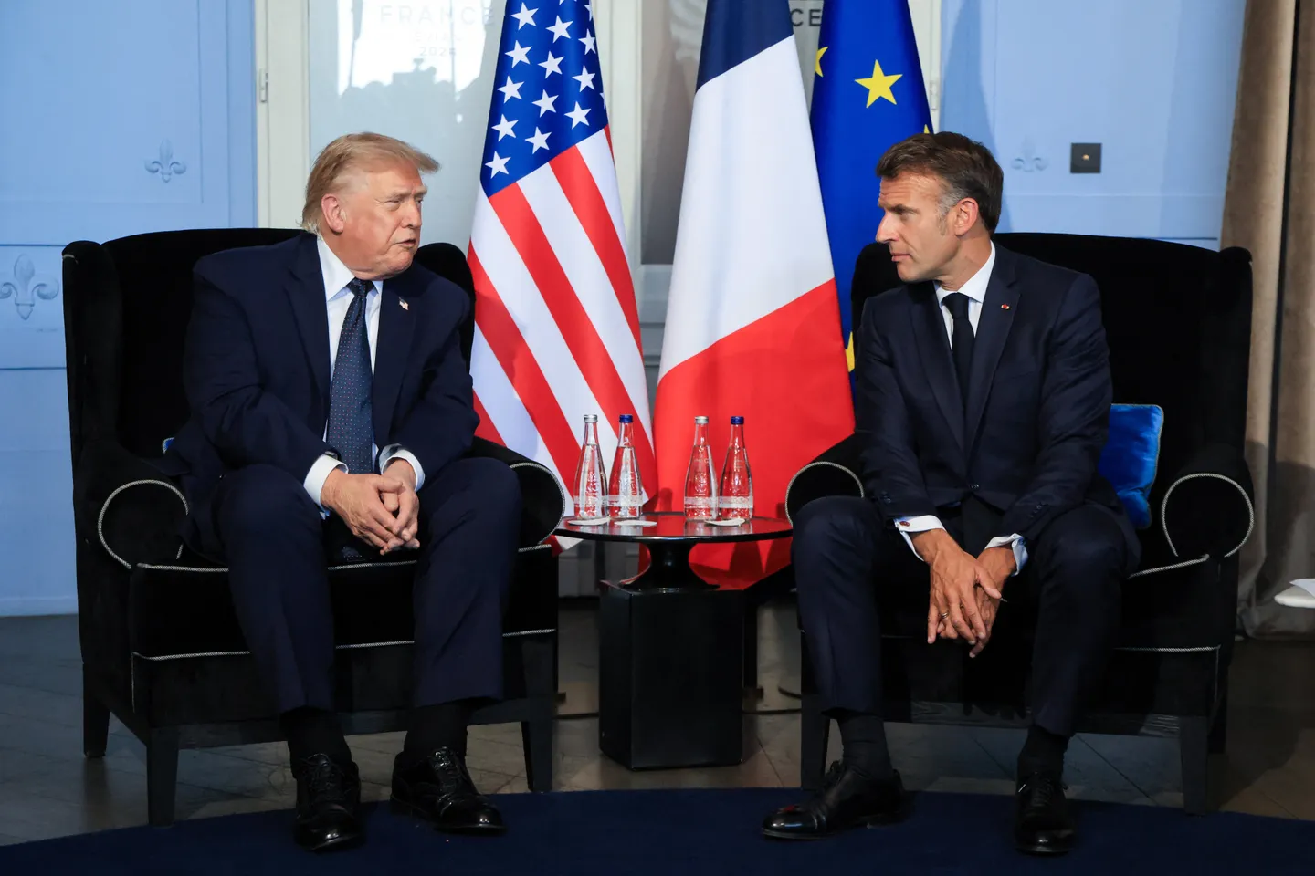 Macron dhe Trump bisedojnë për Ukrainën, Detin e Kuq dhe Hormuzin
