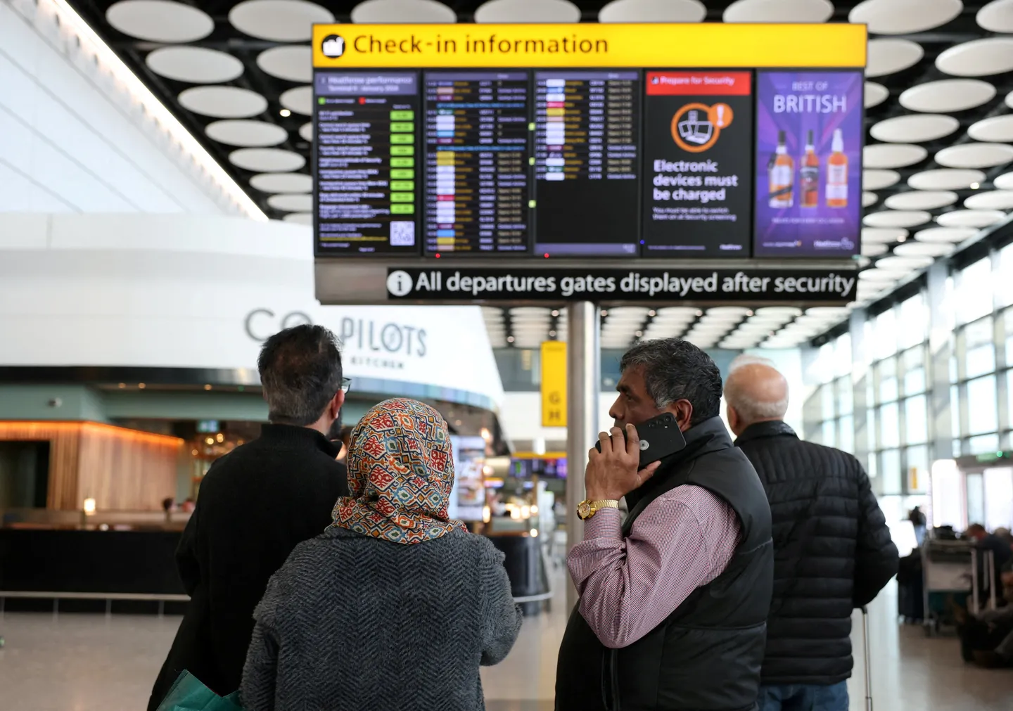 EU aviation agency advises airlines to steer clear of Iran, Iraq airspace after US attacks
