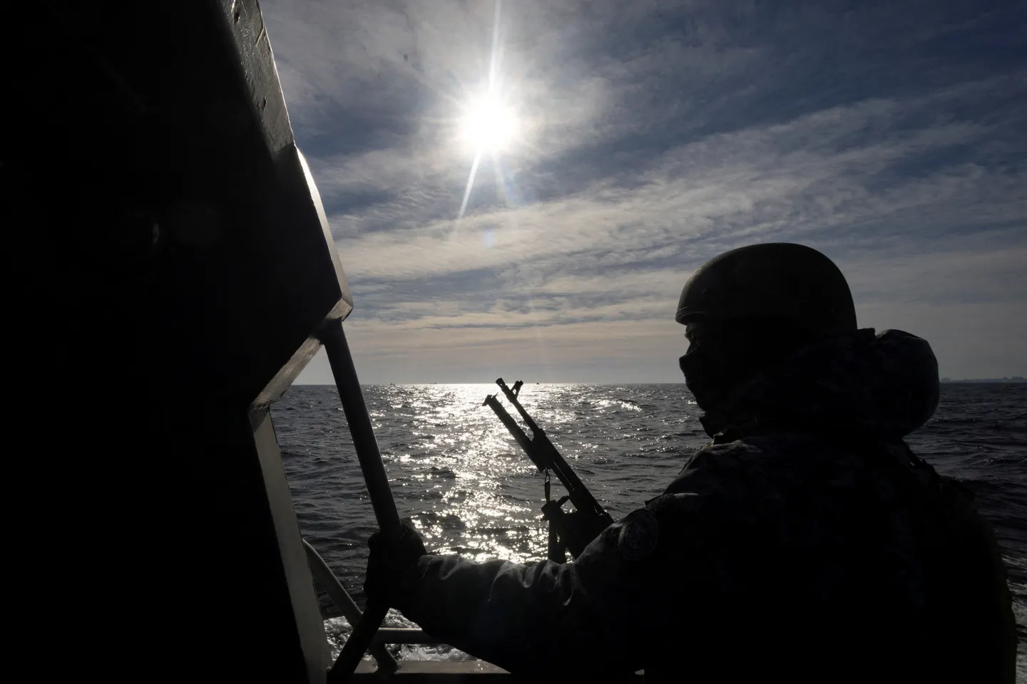 NATO gəmilərin qorunması üçün Qara dənizə əlavə qüvvələr göndərəcək