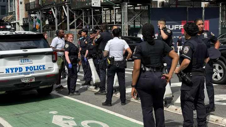 New York: une femme abattue par la police après avoir poignardé deux passants