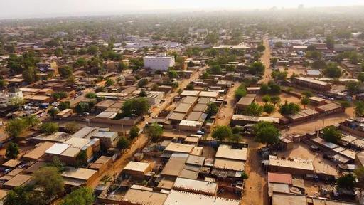 Gunfire, explosions heard near military base in Niger capital