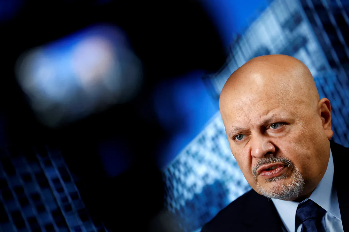 Les États membres de la Cour pénale internationale destituent le procureur en chef Karim Khan