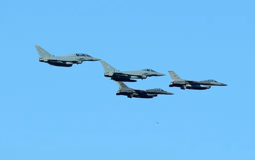 Türkiye dërgon pilotët e parë në Mbretërinë e Bashkuar për trajnim e Eurofighter