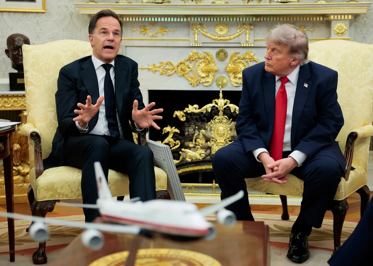 NAVO secretaris-generaal Rutte: “Iran mag onder geen enkele omstandigheid kernwapens bezitten”