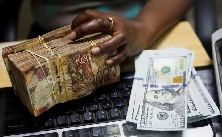 EFCC dey investigate suspect wey no declare foreign currencies for Kano airport