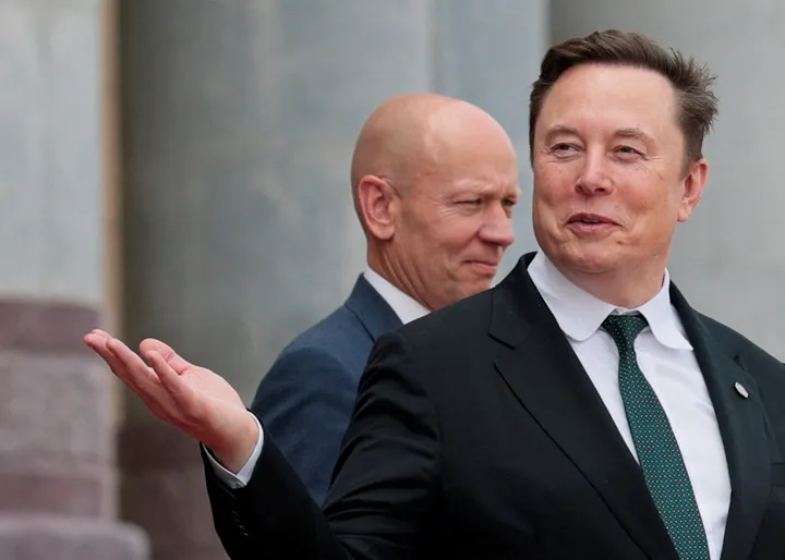 Musk calls on Zelenskyy to leave office as Ukraine questions US support