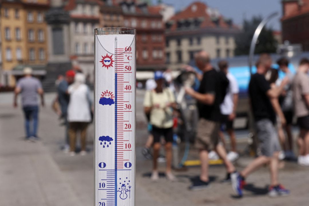 Vala e të nxehtit ekstrem dhe stuhitë në Poloni  të paktën 70 persona humbin jetën