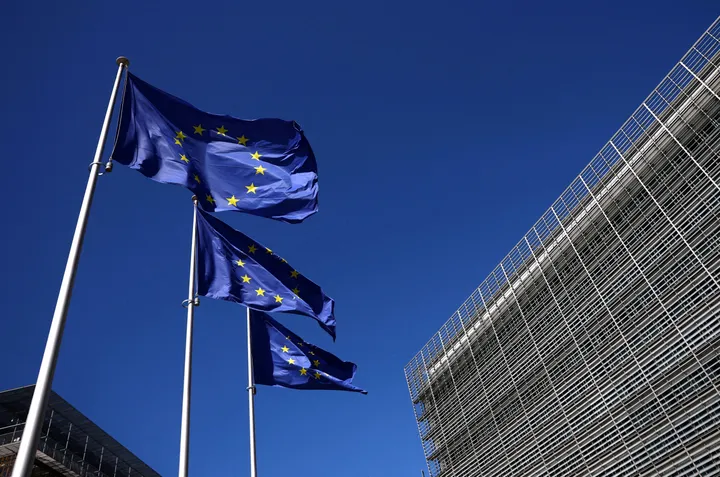 ЕУ ќе ѝ даде на Украина 1,4 милијарди евра камата од замрзнатите руски средства