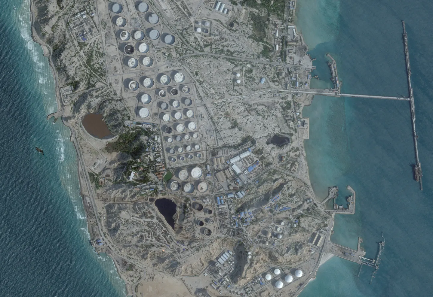 US blockade brings Iran's oil exports to a halt: report