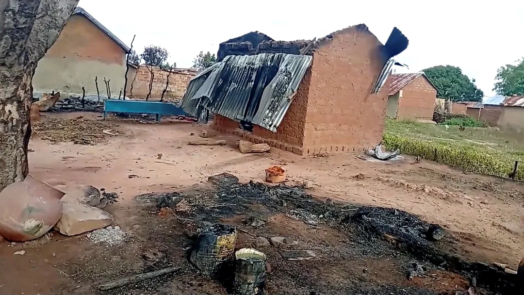 Aƙalla mutane 14 ne suka mutu a wani hari da aka kai a jihar Benue ta Nijeriya, in ji jami’an yankin