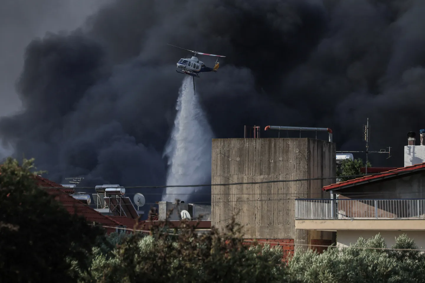 Grecia, scoppiano incendi nelle regioni settentrionali e sull'isola di Creta