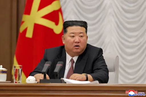 북한 지도자, 군 내 부패 방지 위해 교육 및 통제 "강화" 촉구
