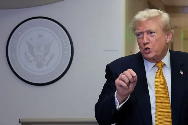 Трамп: Најверојатно ќе ја преземеме контролата врз Ормускиот Теснец