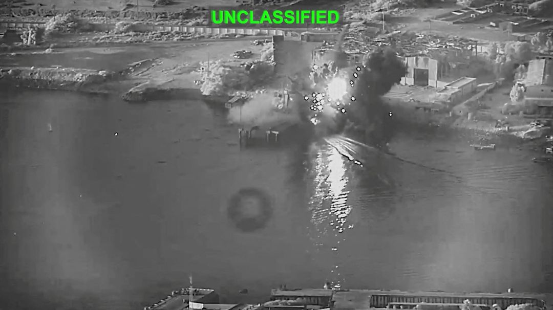 Erstmals setzen die USA Einweg-Seedrohnen ein, um einen iranischen Hafen ...