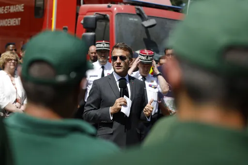 Macron naredio vojnu pomoć u borbi protiv velikih požara u Francuskoj