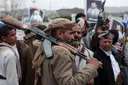 په یمن کې د نویو نښتو له امله د حوثیانو او حکومتي ځواکونو په لسګونو کسان وژل شوي دي