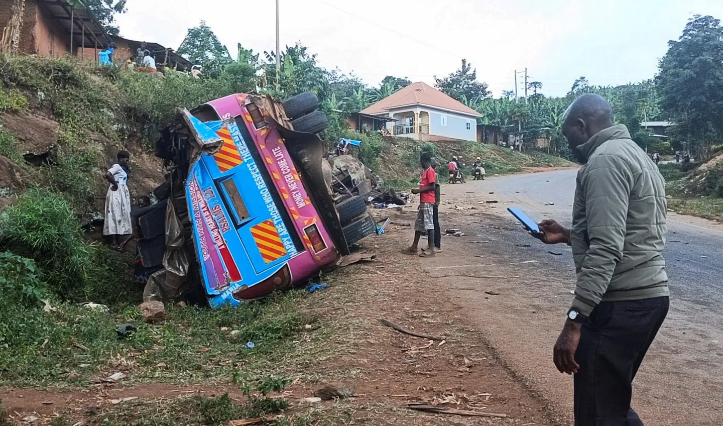 Adadin ɗaliban da suka mutu a hatsarin motar Uganda ya kai 23