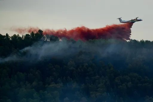 27 de departamente din Franța se află sub risc ridicat de incendiu
