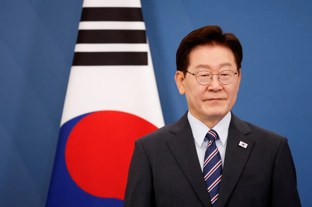 한국 대통령, 북한과의 평화적 공존을 위한 대화 거듭 촉구