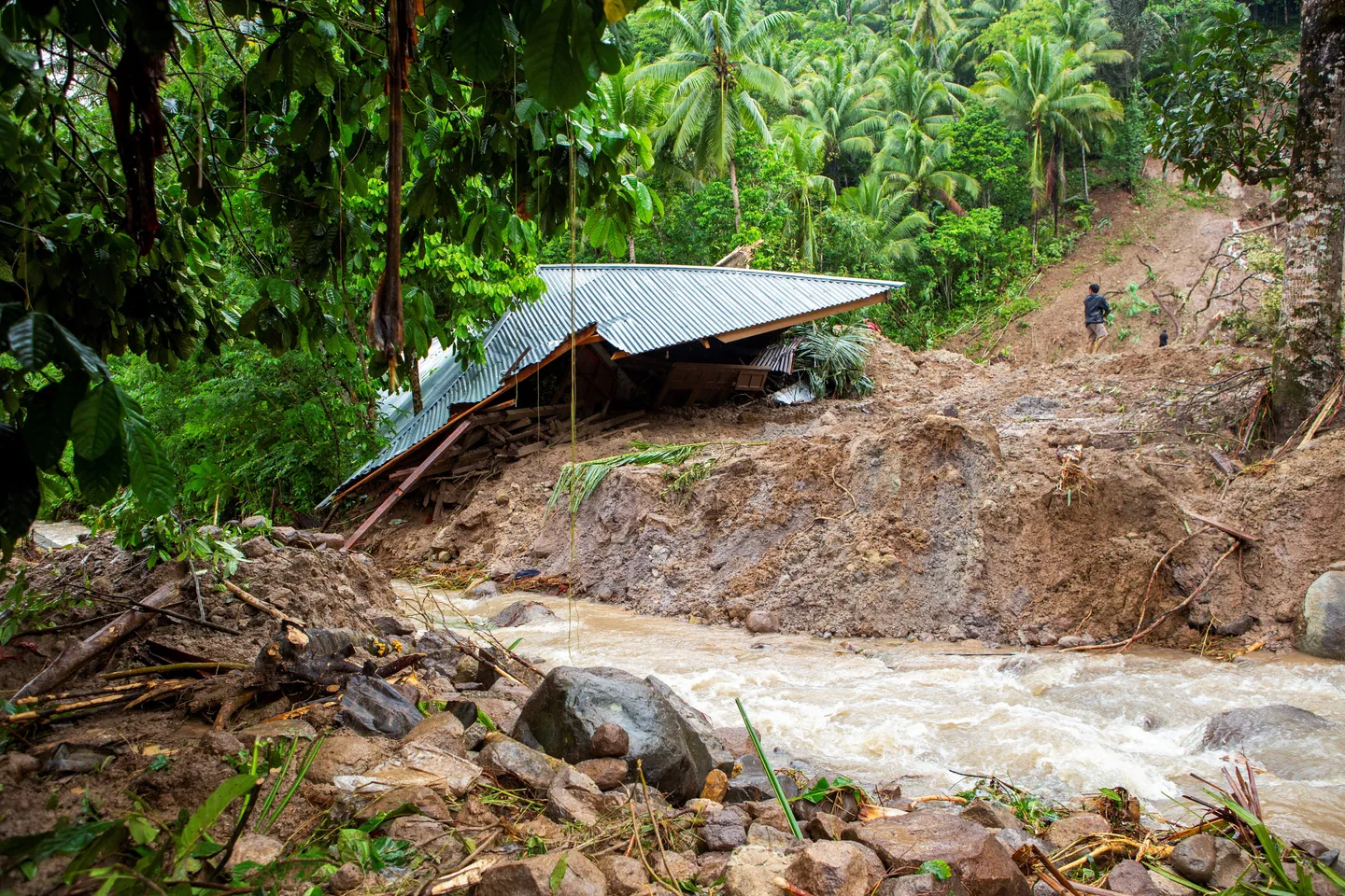 Lima penambang tewas tertimbun longsor di lokasi tambang ilegal di Gorontalo