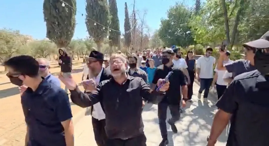 בן גביר דורש מבית המשפט העליון לאפשר לסופר-קיצונים לפרוץ לאל-אקצא בשבת