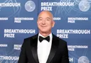 Jeff Bezos: SAD planira odlazak na Mjesec kako bi ostali tamo