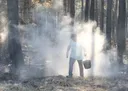 Incendie dans le sud-ouest de la France: le feu "stabilisé", mais le risque de reprises persiste