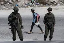 L'armée israélienne arrête 22 Palestiniens en Cisjordanie occupée, dont un journaliste