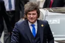 Polémico decreto de Milei para expulsar extranjeros de Argentina por “mensajes de odio”: las claves