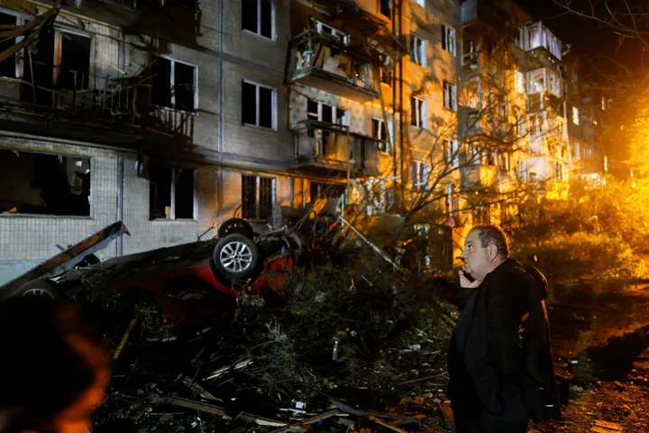 Russian strikes on Kiev kill nine, injure dozens as Ukraine urges more air defences