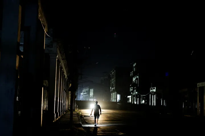 Cuba's electric grid collapses again, less than a day after last blackout