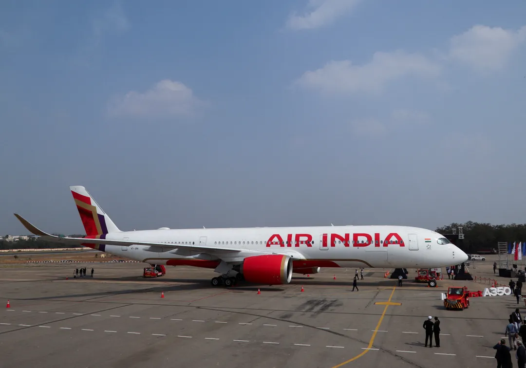 Un aereo di Air India ha effettuato un atterraggio d'emergenza a causa di un presunto allarme di dirottamento