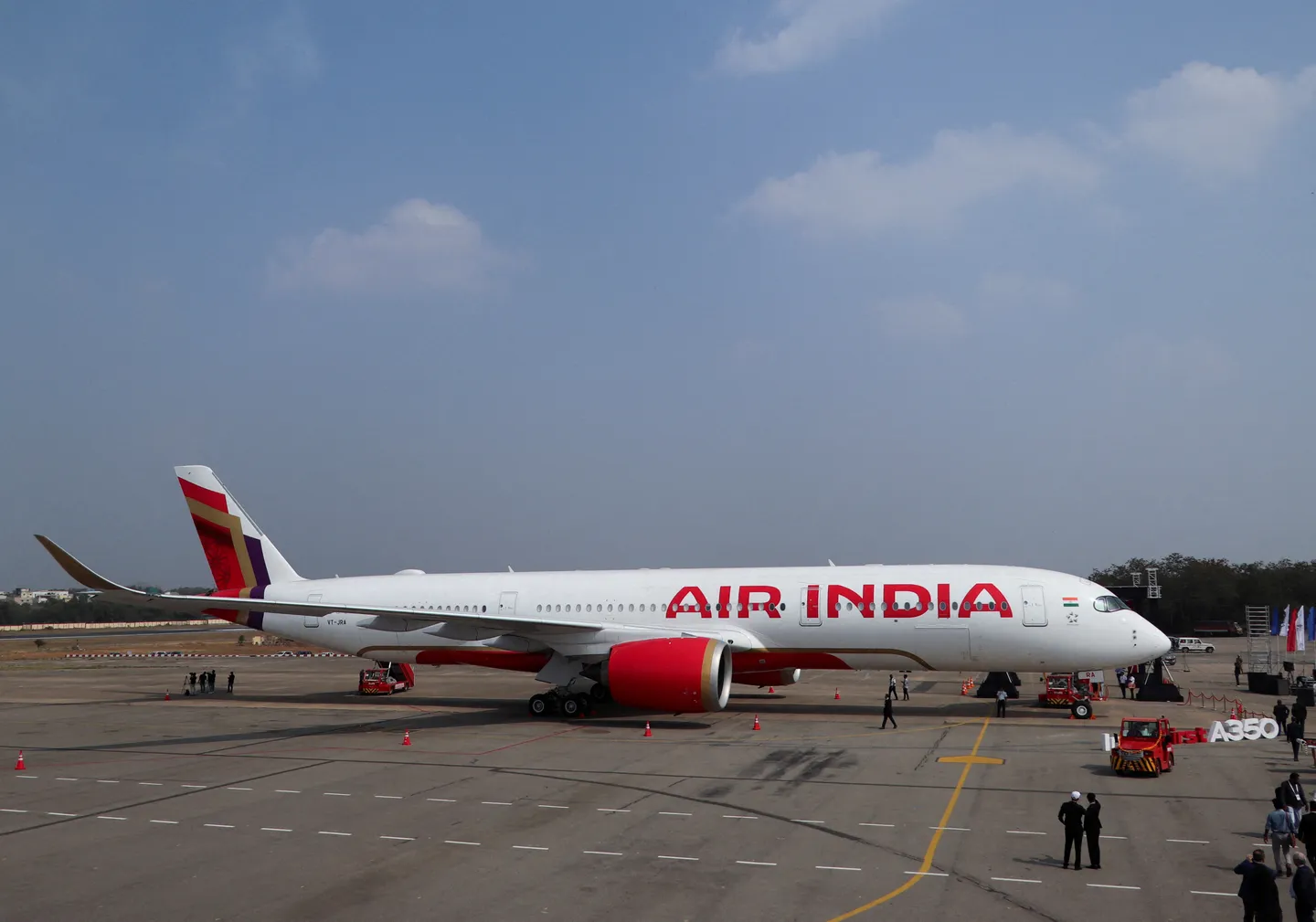 Un aereo di Air India ha effettuato un atterraggio d'emergenza a causa di un presunto allarme di dirottamento