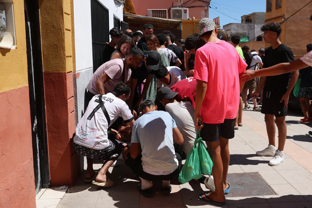 Alerta en Ceuta por cientos de menores migrantes no acompañados: ¿qué está pasando y qué se sabe?